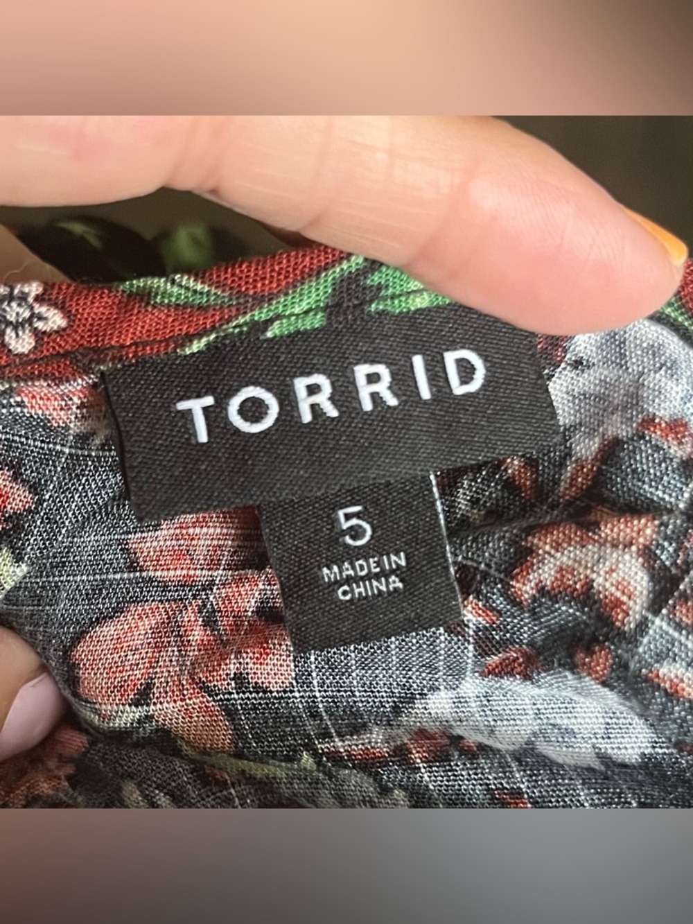Torrid Black Floral Textured Stretch Babydoll Blouse Size 5X - Picture 8 of 9